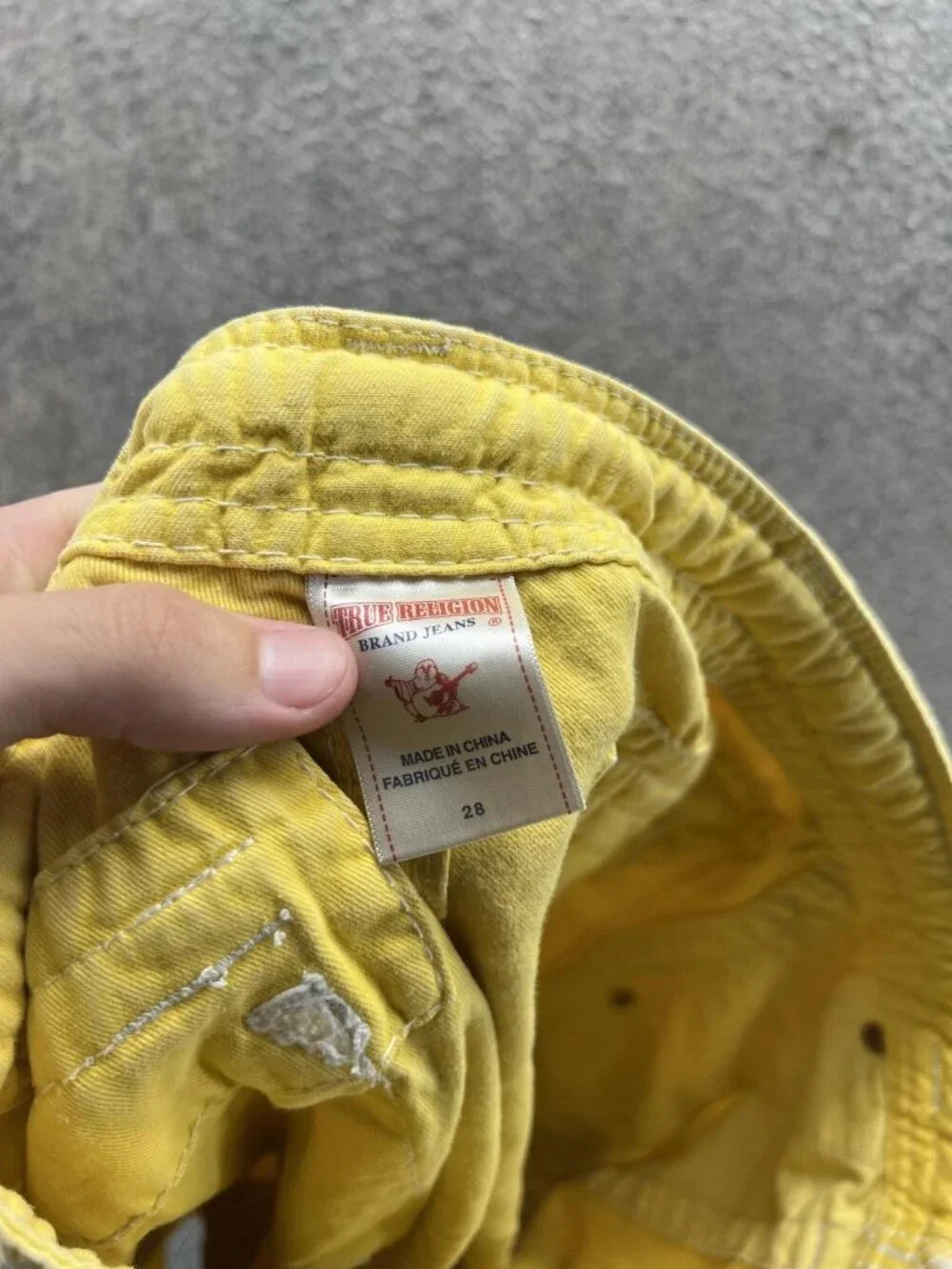 True Religion Shorts Mens 28 Yellow Cargo Drawstring Distressed Paratrooper Y2K